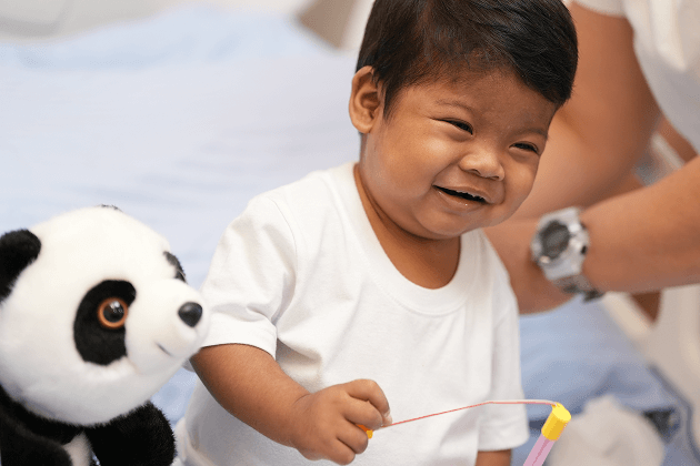 Nieco with his family happily after the surgery